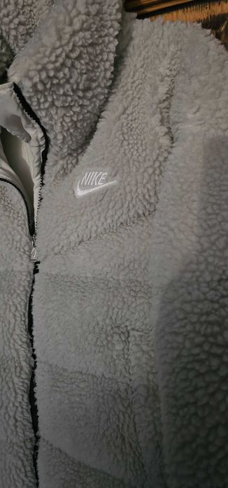 Kurtka futerko damskie nike S