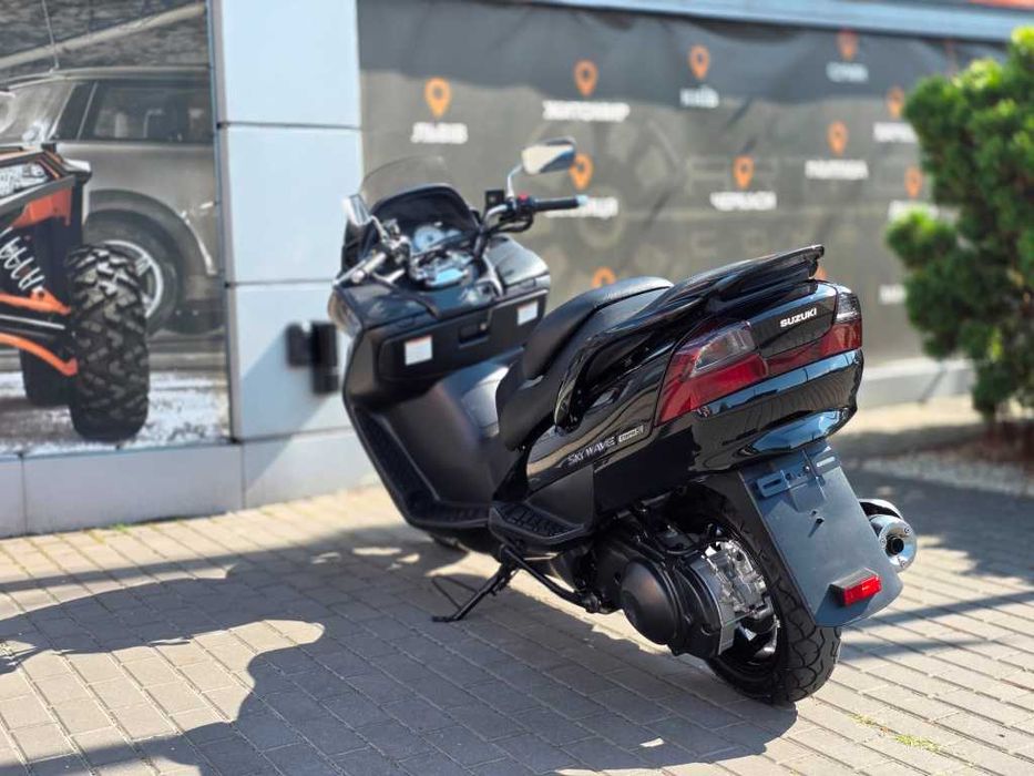 Макси скутер SUZUKI SKYWAVE 250 Сузуки скайвейв без пробега по Украине