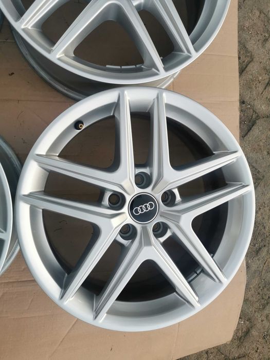 Alufelgi Felgi 17" Audi A4 B8 B9 8W9601025D
