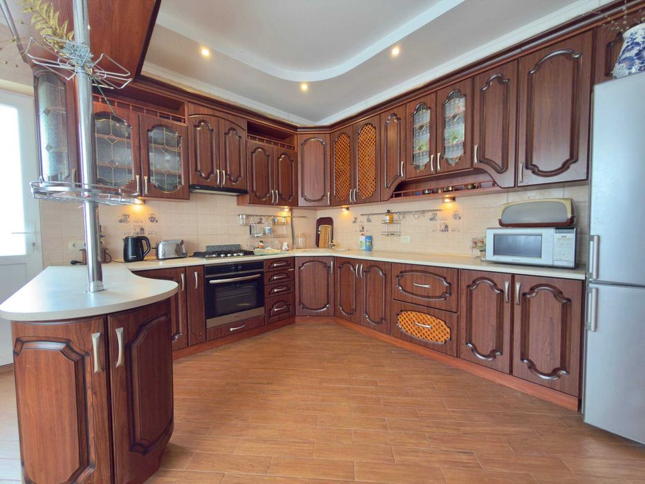 Продаж будинку у Бориславі