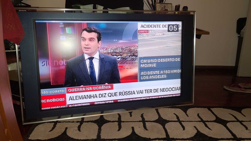 Tv sony KDL 46X2000