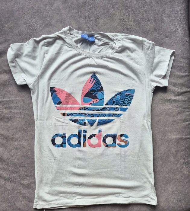 Koszulka adidas biała