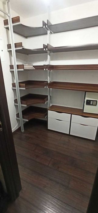 Продаж 3-х кімнатної квартири з ремонтом та меблями