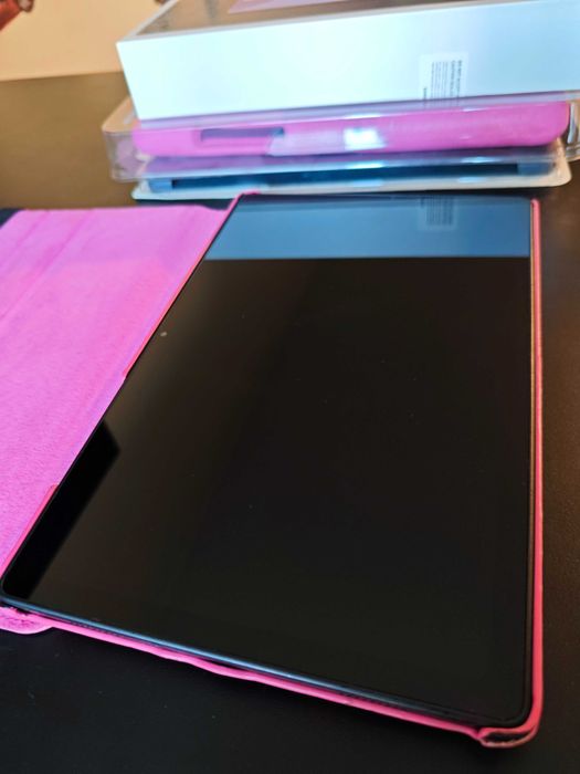 Tablet 64G + 3 capas (usado)
