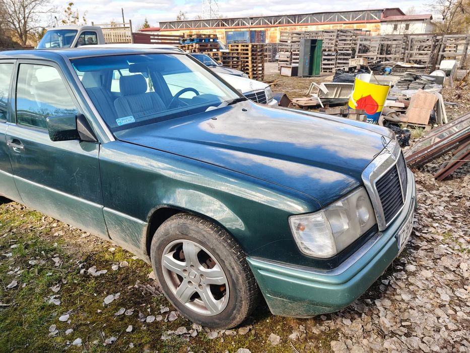 Mercedes-Benz W124