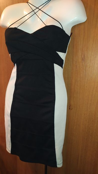 Бандажное платье сарафан обтягивающий