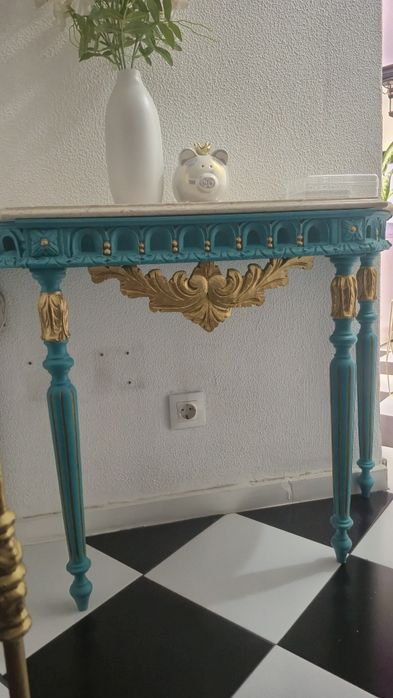 Consola / Aparador antigo completamente renovado,