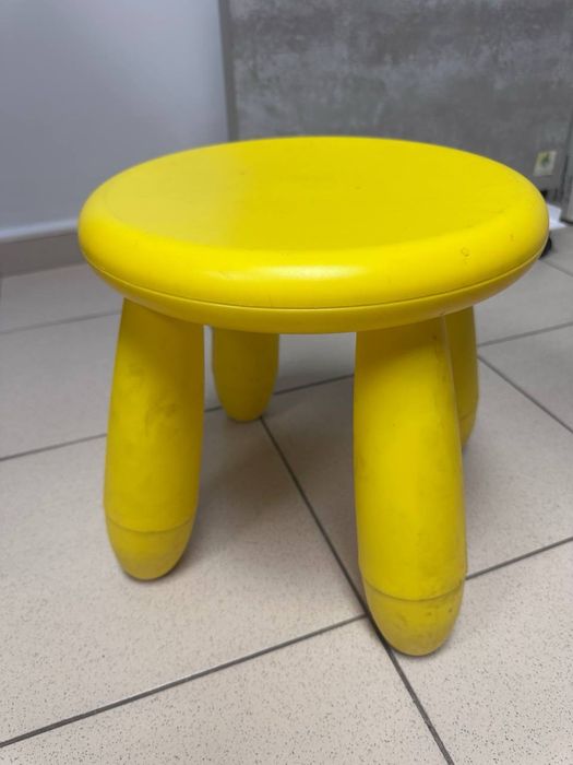 Табурет дитячий жовтий IKEA б/у