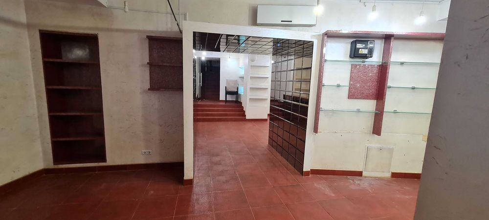 Продаж приміщення. 66 кв.м, вул. Спаська/Соборна