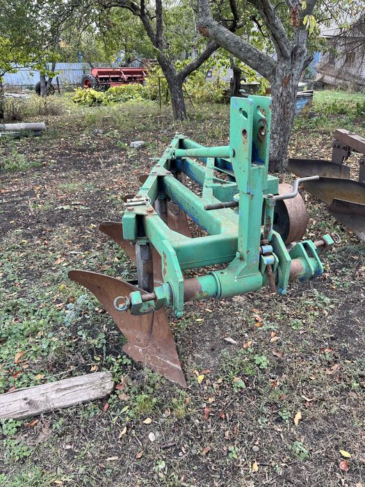 Продам Плуг бомет4-30 в гарному стані