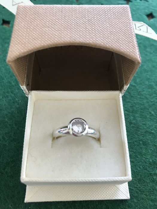 Srebrny pierścionek pr. 925