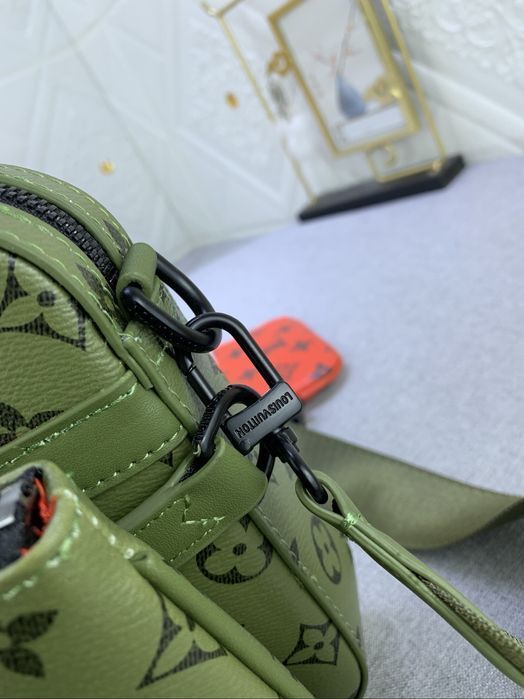 Louis Vuitton зеленая сумка хаки мужская унисекс кожаная оригинал