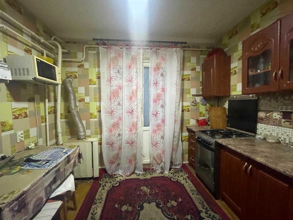 Продаю 4 кімнатну квартиру. Полігон, 8 км від міста.
