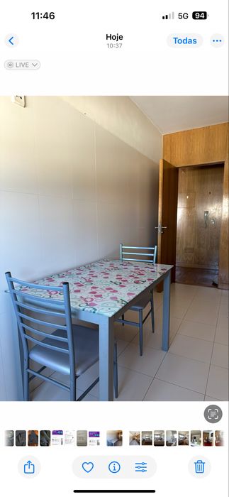 Mesa de cozina cozinha com duas cadeiras em excelente estado