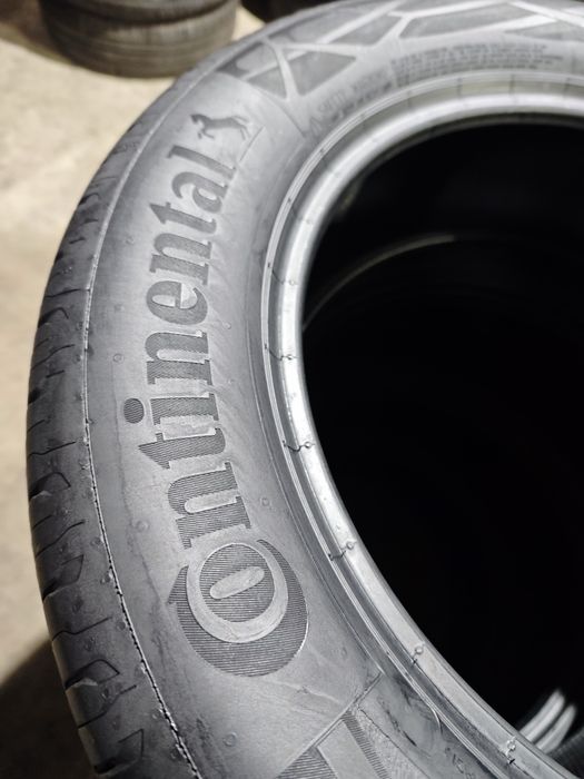 235/55/18 Continental