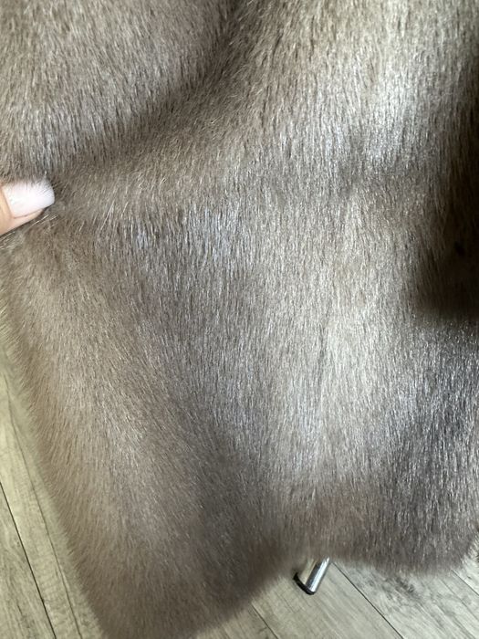 Продаю шикарную норковую шубу