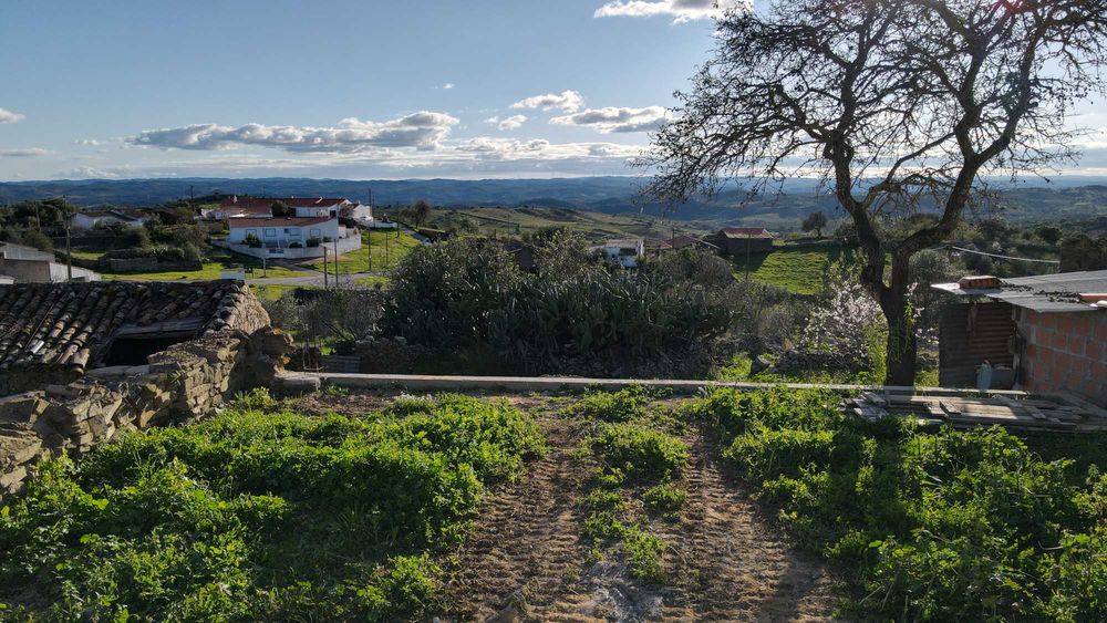 Terreno urbano c/ ruina, vista deslumbrante