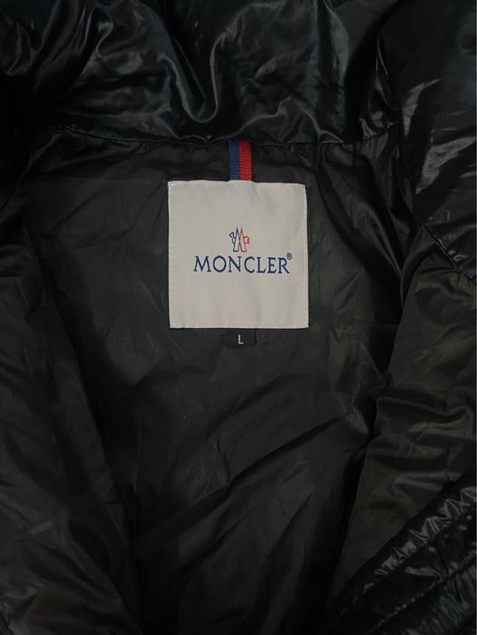 пуховик Moncler