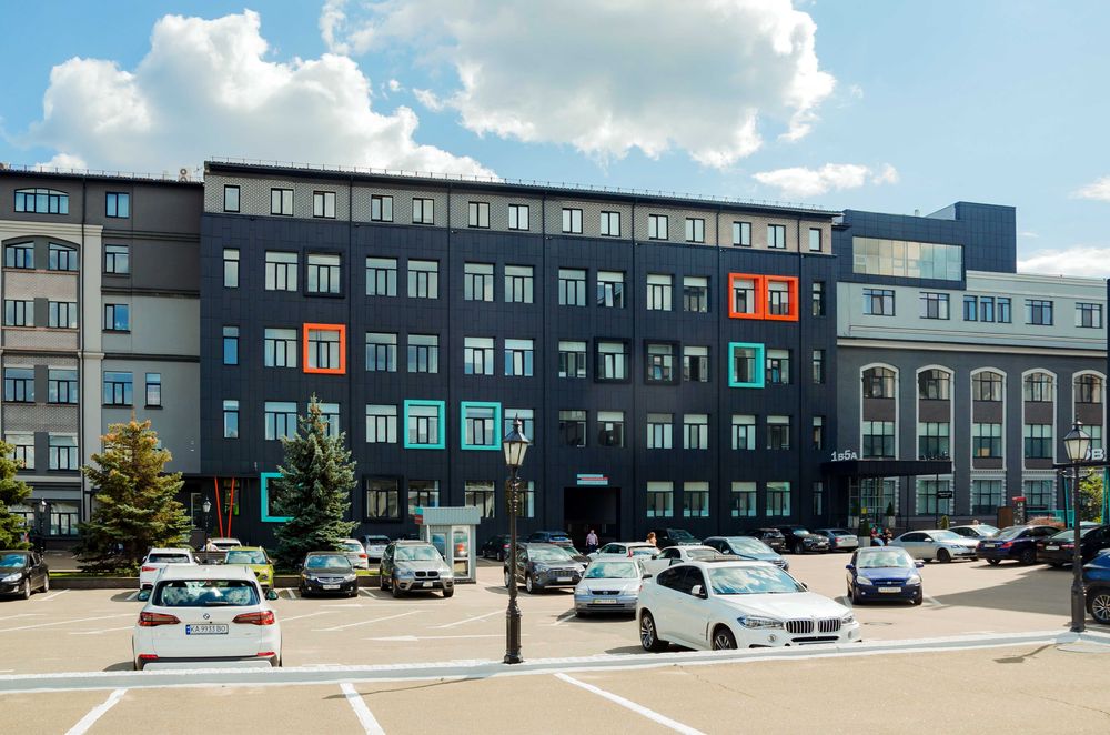Оренда офісу 363 м² у БЦ  «Ділове містечко», вул. Пимоненка, 13