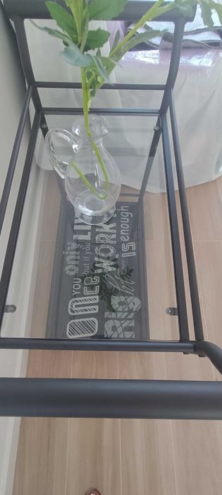 Carrinho de bar com 2 prateleiras de vidro temperado