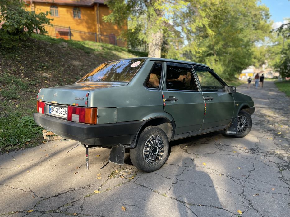 ВАЗ 21099 1.6 бензин.