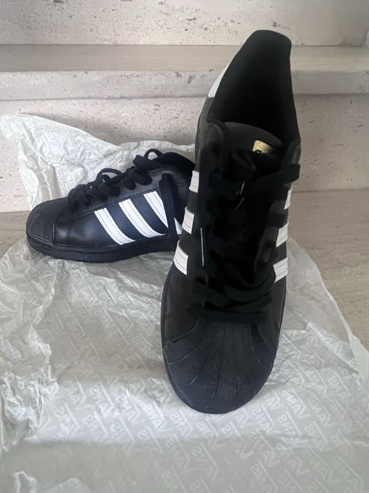 Adidas Superstar