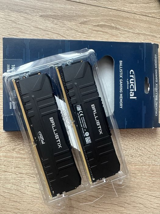 Crucial Ballistix, DDR4, 16GB, 3600MHz, CL16