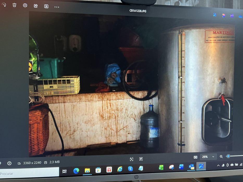 Pequena quinta para venda. Mais informacoes por contacto