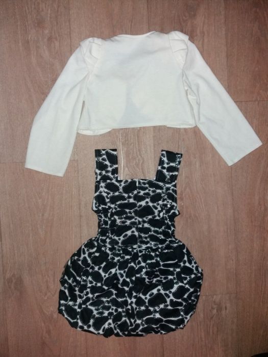 нарядный костюм , 4-5 лет, рост 104