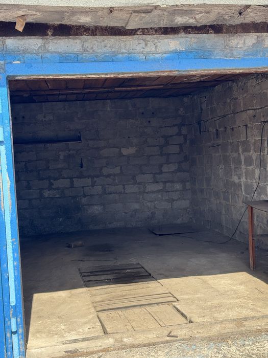 Гараж в кооперативі "Саксаганець"