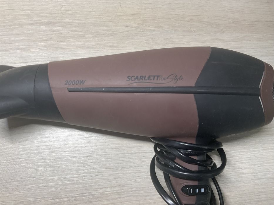 Фен Scarlett  2000w