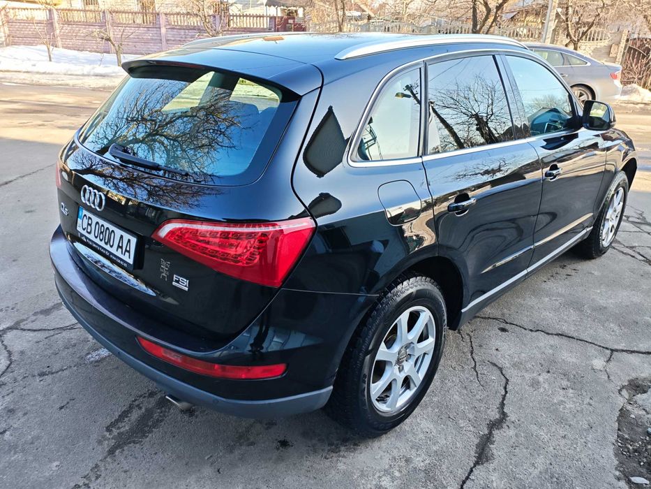 Продам AUDI Q 5 Premium