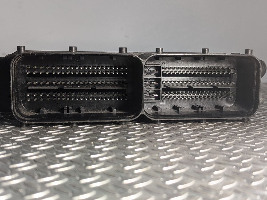 Блок керування двигуном Touareg NF 2010-2014 Мозги Туарег НФ Разборка