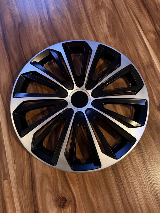 3 sztuki Kolpakow 16”