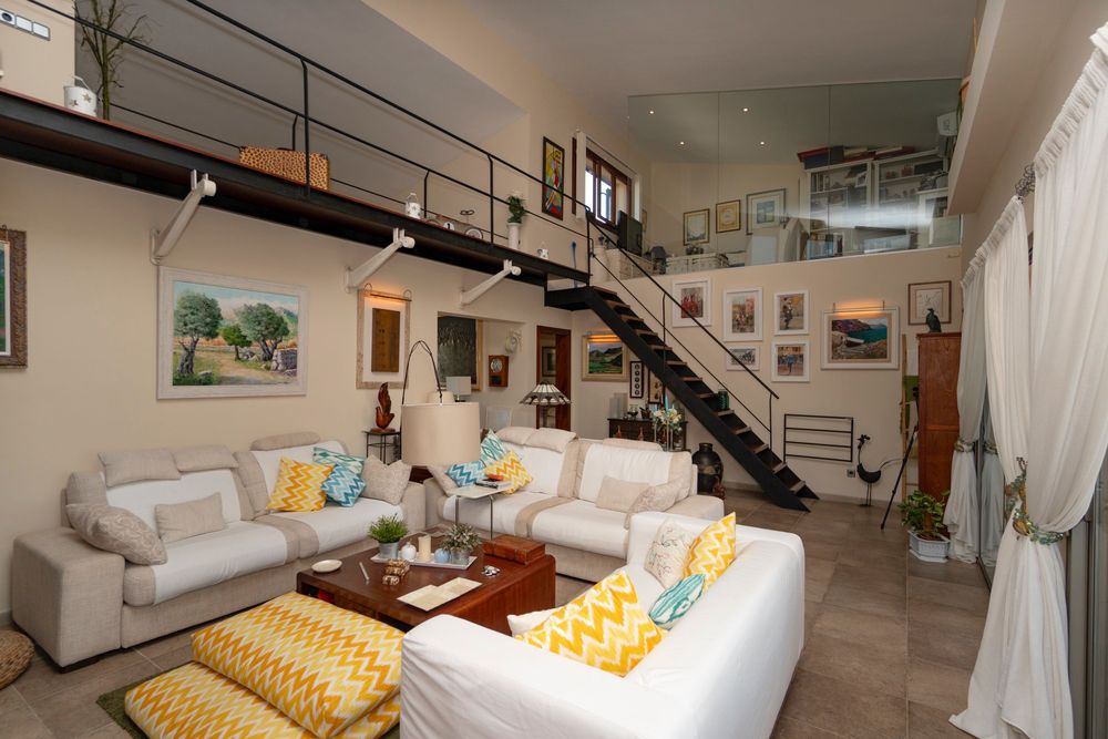 о. Майорка, Іспанія! Pозкішна вілла з великим садом і басейном!