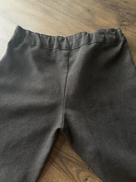 Eleganckie materialowe spodnie 104-110.  „17”