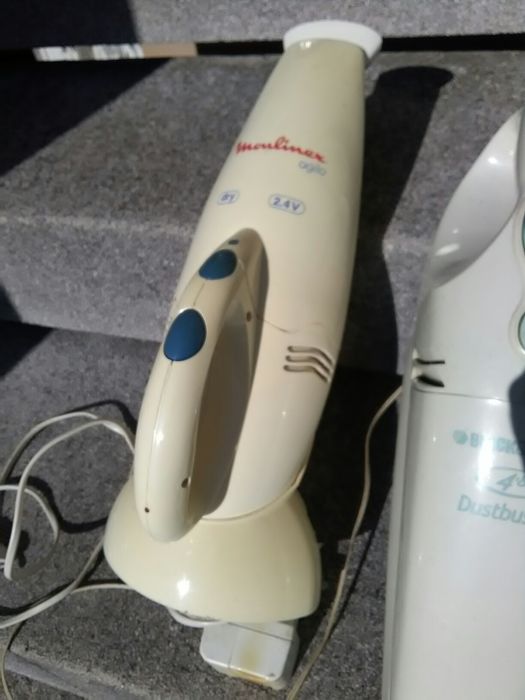 2 aspiradores de marca a bateria pela melhor proposta vendo ou troco