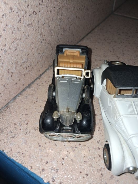 4 miniaturas  clássicos