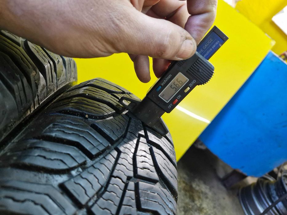 Opony Zimowe 155/80R13 Uniroyal MS Plus 77 4sztuki Montaż