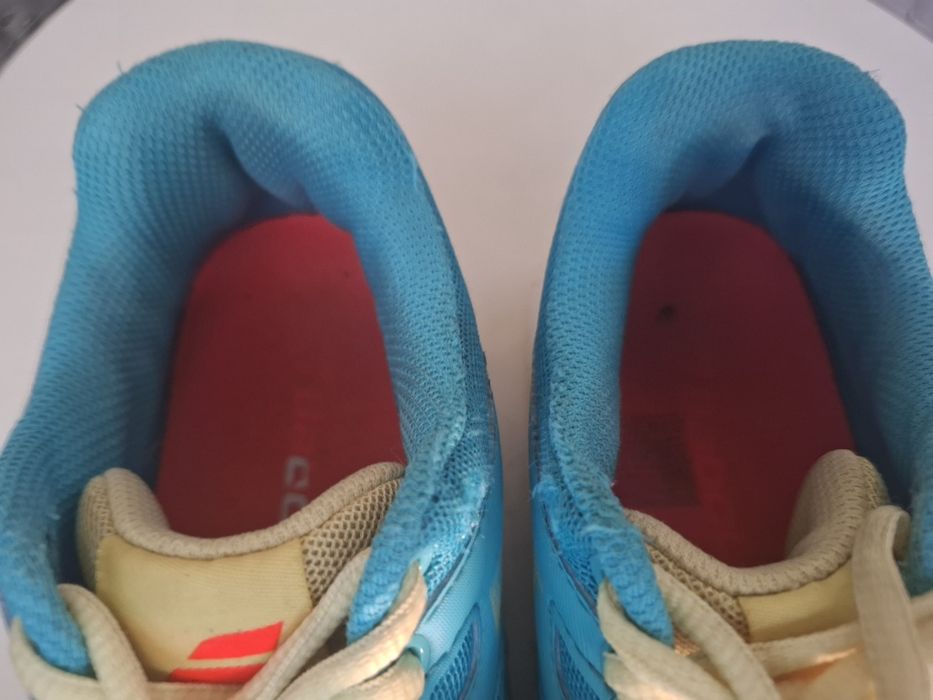 кросівки для тенісу babolat 38р