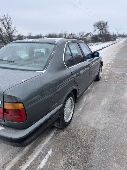 Продам Бмв е34 м20б20 торг присутній