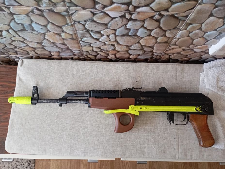 Airsoft ak classic army com guarda maos em 3d