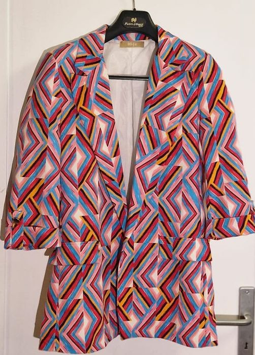 Vestidos, macacão, casacos...varias peças