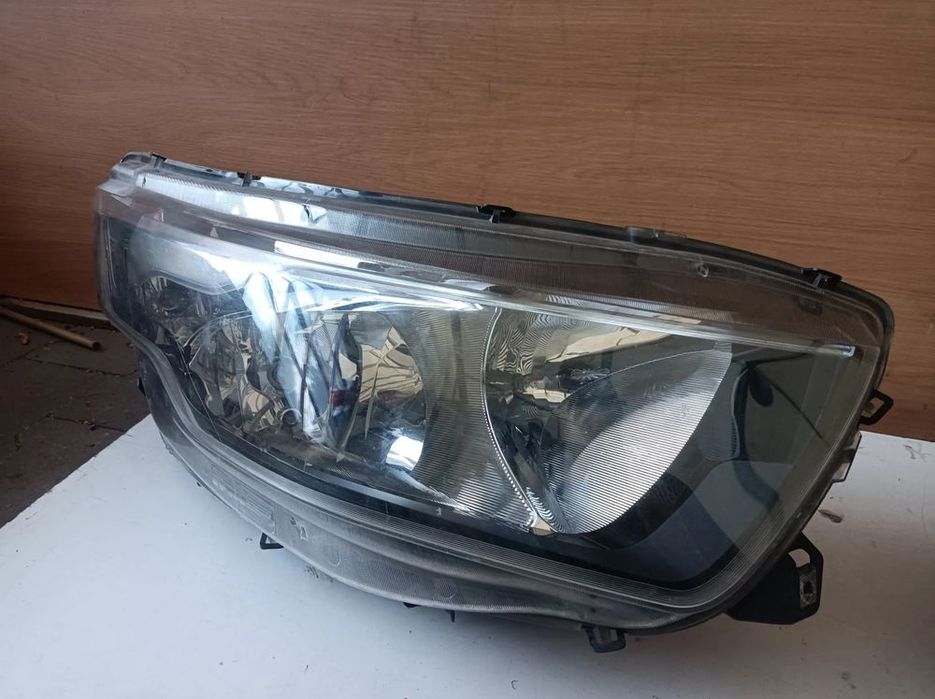 iveco daily iv 14- lampy przednie prawa lewa 5801473749 5801473750