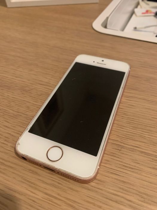 Vendo iPhone 6 SE em bom estado