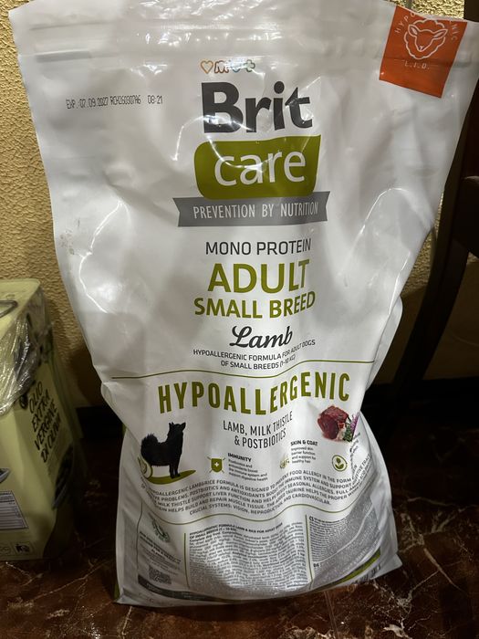 Корм Brit care.