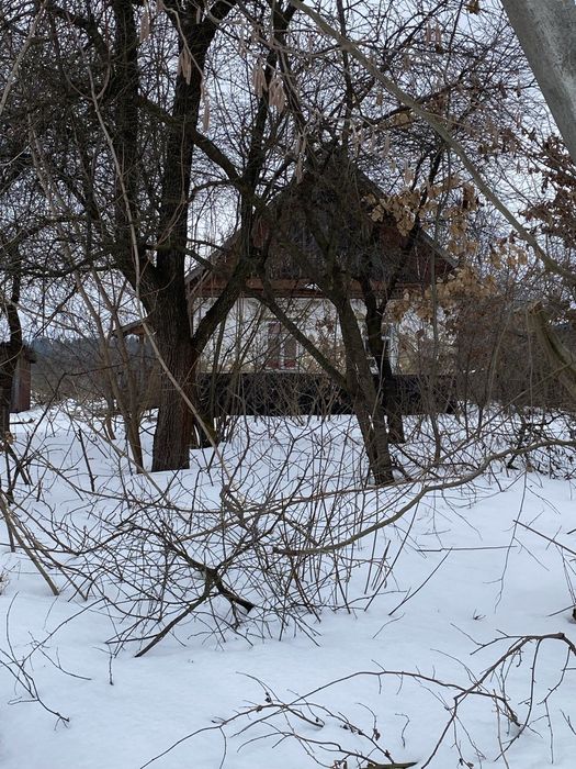 Продаж двох ділянок та будинку с.Скоморохи