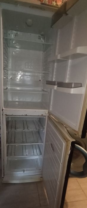Продам холодильник Атлант