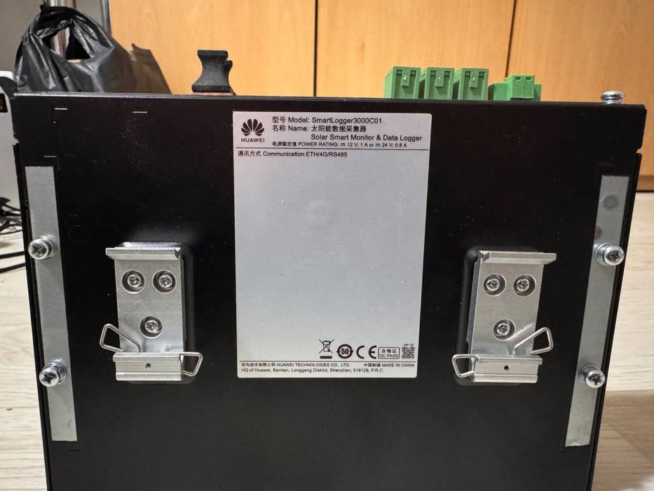 Huawei SmartLogger 3000C01 —(ETH / 4G / RS485)