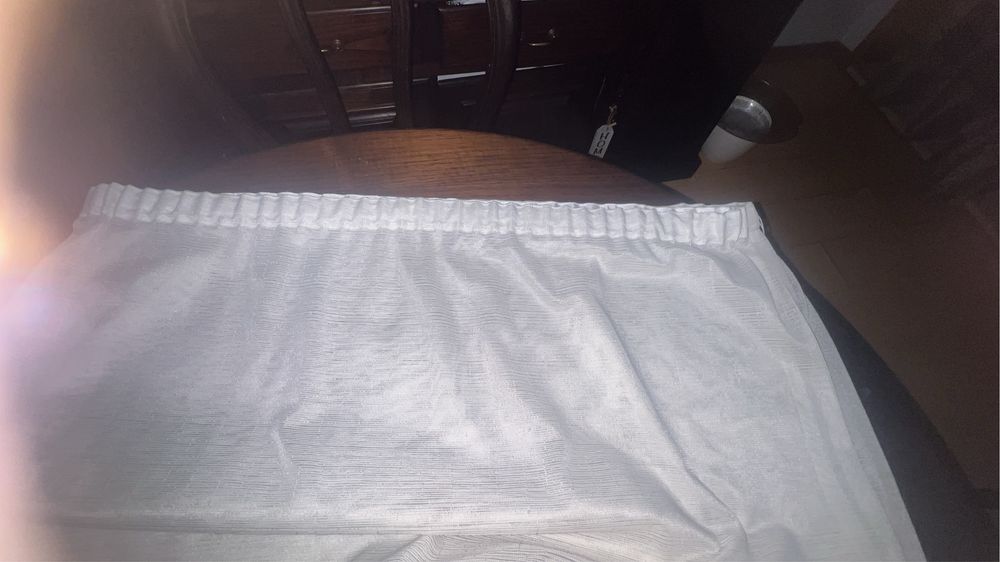 Cortinado branco ; cumprimento 2x54-largura 2x12